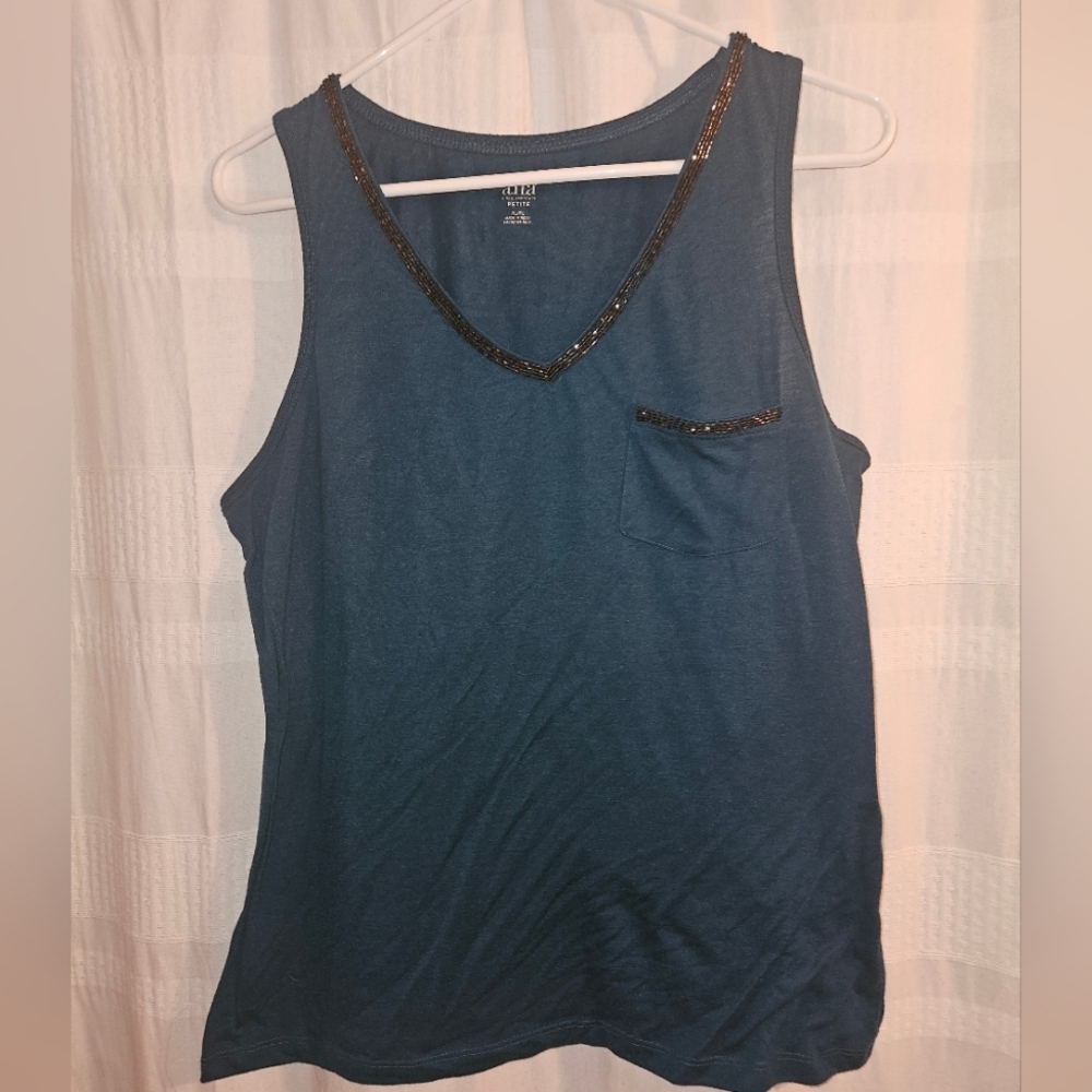 a.n.a V-neck sleeveless top